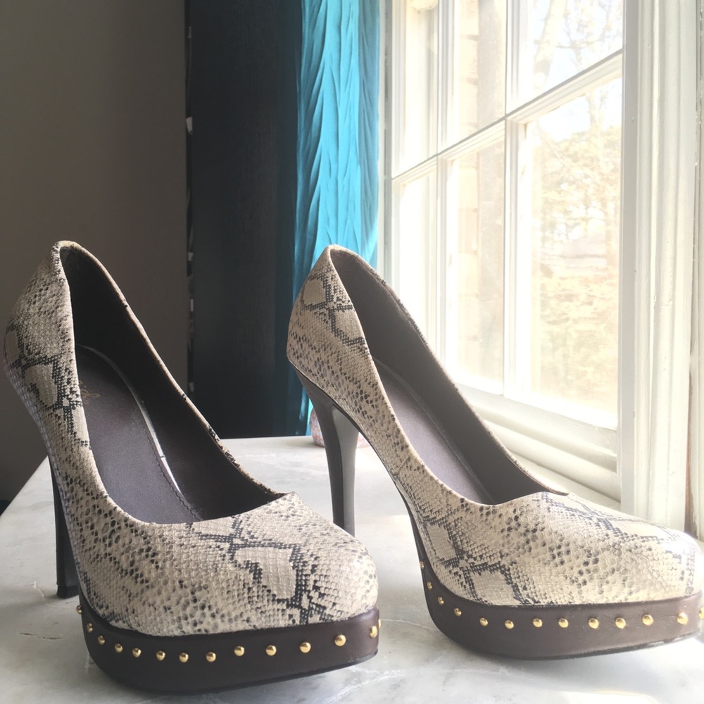 Formal heels
